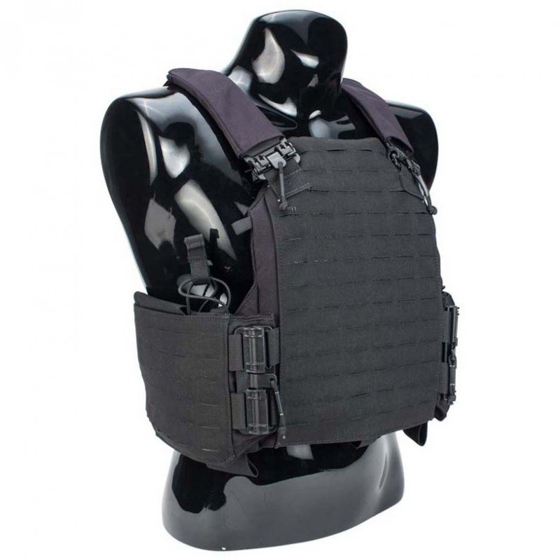 FS-12-00079_PORTAPLACAS_FIRST_SPEAR_AMPHIBIAN_019_1